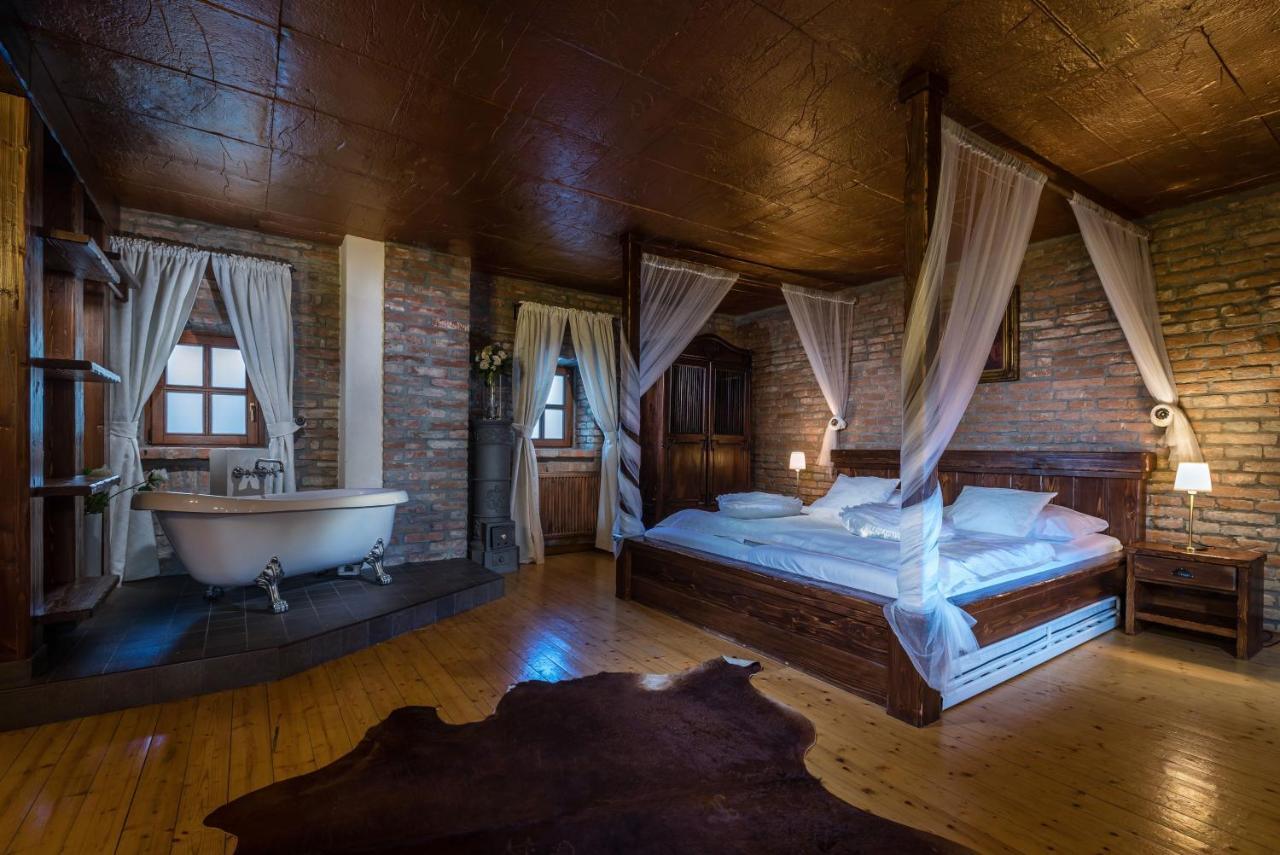 Chateau Krakovany Екстериор снимка