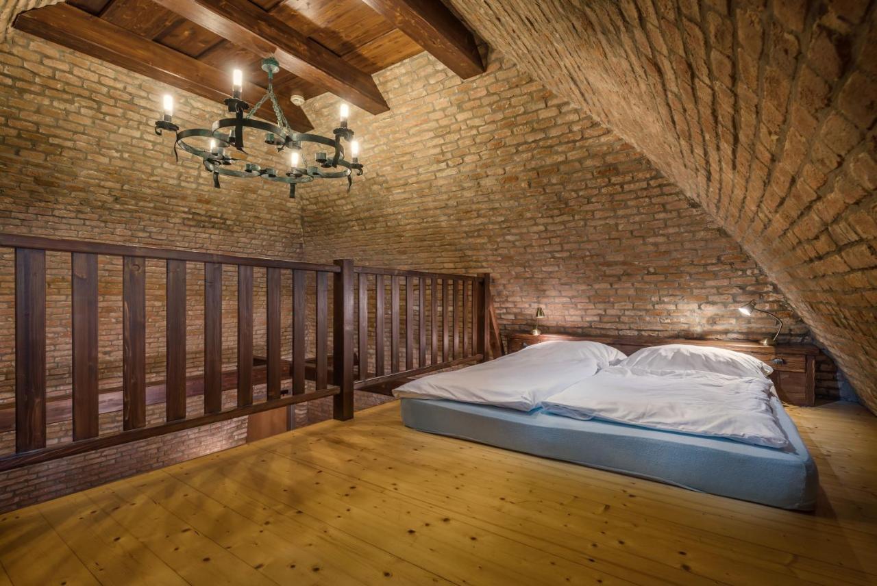Chateau Krakovany Екстериор снимка